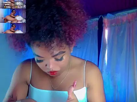 Snapshot of KayleighDreams_ chatting on 09-19-25, 03:34 KayleighDreams online show from 09-19-25, 03:34