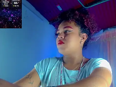 Snapshot of KayleighDreams_ chatting on 10-01-25, 11:44 KayleighDreams online show from 10-01-25, 11:44