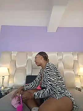 Snapshot of dirtyvictoria chatting on 11-28-25, 12:19 dirtyvictoria online show from 11-28-25, 12:19