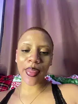 Charlotee  online show from 12-22-24, 08:49