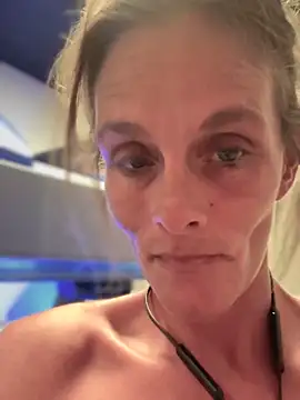 vixendoll87 online show from 01-26-25, 09:40