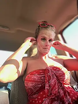 vixendoll87 online show from 03-12-25, 09:56