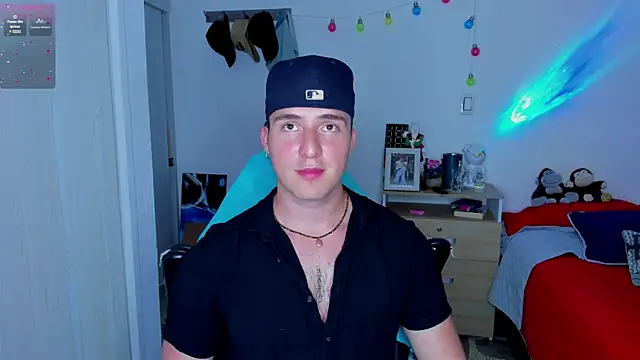 liam oficial02 online show from 01-10-25, 04:33