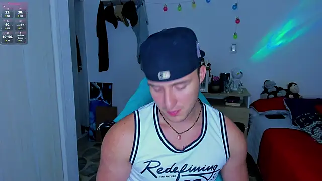 Snapshot of liam_oficial02 chatting on 01-13-25, 04:07 liam oficial02 online show from 01-13-25, 04:07