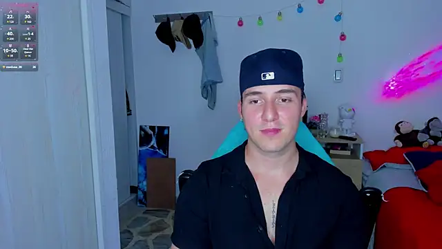 liam oficial02 online show from 01-21-25, 07:15