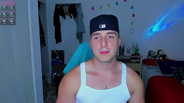 Snapshot of liam_oficial02 chatting on 01-25-25, 03:30 liam oficial02 online show from 01-25-25, 03:30