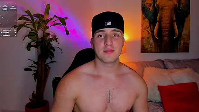 Snapshot of liam_oficial02 chatting on 03-15-25, 06:25 liam oficial02 online show from 03-15-25, 06:25