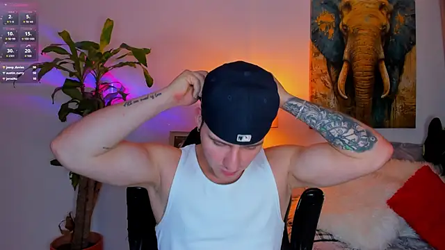 Snapshot of liam_oficial02 chatting on 03-17-25, 06:07 liam oficial02 online show from 03-17-25, 06:07