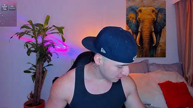 Snapshot of liam_oficial02 chatting on 03-23-25, 02:59 liam oficial02 online show from 03-23-25, 02:59