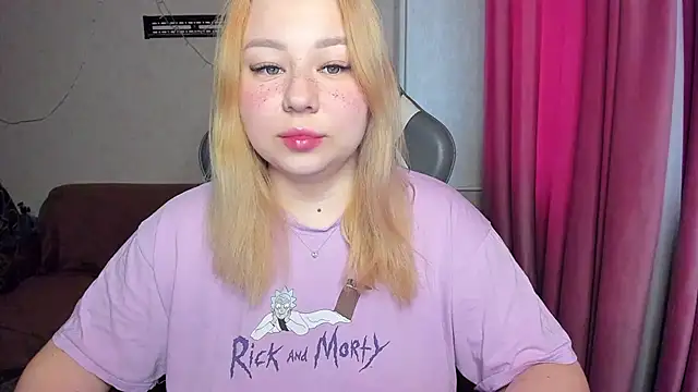 Snapshot of Milafoxxxy chatting on 11-13-25, 10:03 Milafoxxxy online show from 11-13-25, 10:03