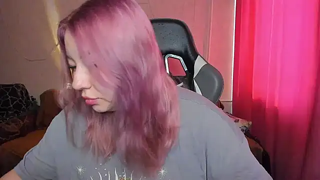 Snapshot of Milafoxxxy chatting on 11-29-25, 05:10 Milafoxxxy online show from 11-29-25, 05:10