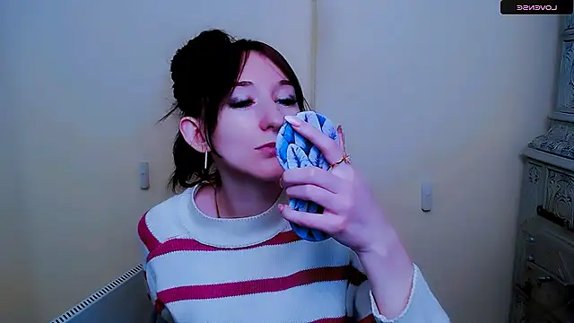 Snapshot of AmandaSell chatting on 01-29-25, 11:30 AmandaSell online show from 01-29-25, 11:30