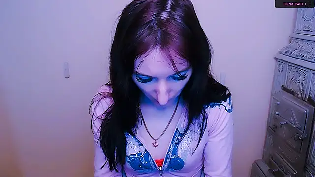 Snapshot of AmandaSell chatting on 02-11-25, 11:10 AmandaSell online show from 02-11-25, 11:10