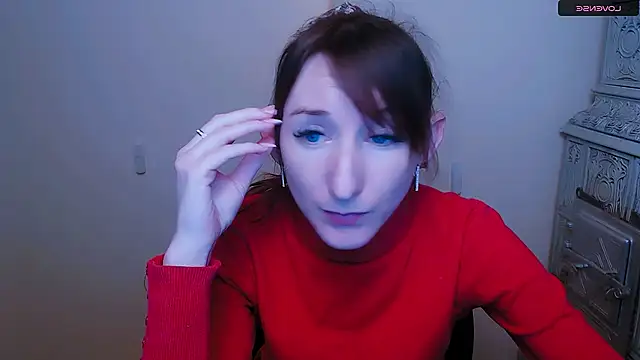 Snapshot of AmandaSell chatting on 02-16-25, 11:38 AmandaSell online show from 02-16-25, 11:38