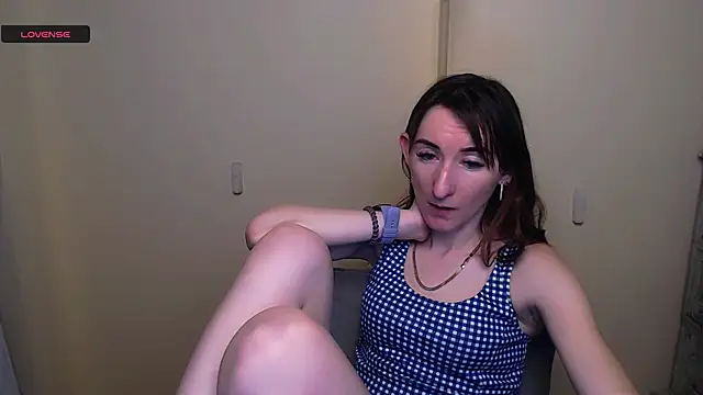 Snapshot of AmandaSell chatting on 02-24-25, 11:21 AmandaSell online show from 02-24-25, 11:21