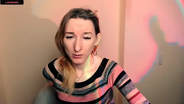 Snapshot of AmandaSell chatting on 10-30-25, 08:16 AmandaSell online show from 10-30-25, 08:16