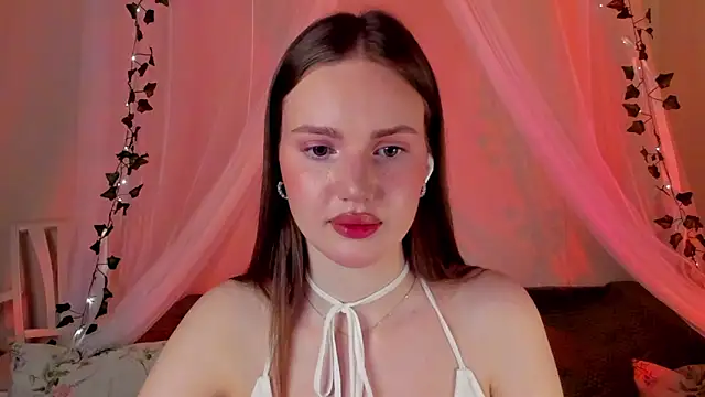 Snapshot of MishkaMe chatting on 12-15-24, 04:48 MishkaMe online show from 12-15-24, 04:48