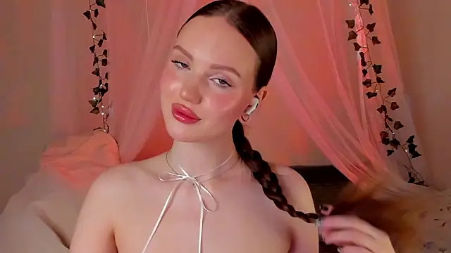 Snapshot of MishkaMe chatting on 01-24-25, 03:24 MishkaMe online show from 01-24-25, 03:24