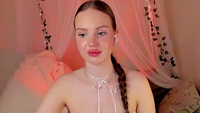 Snapshot of MishkaMe chatting on 01-24-25, 06:25 MishkaMe online show from 01-24-25, 06:25