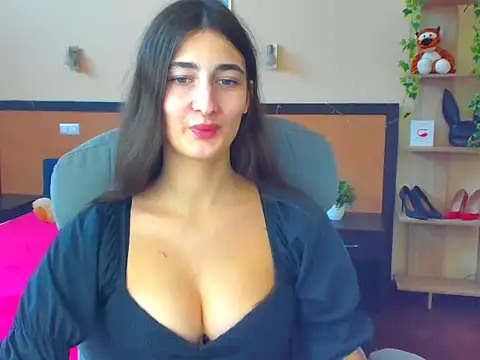 Snapshot of Moon-liza chatting on 01-23-25, 10:22 Moon-liza online show from 01-23-25, 10:22