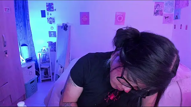 StephaniFox online show from 01-24-25, 06:03