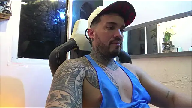 Snapshot of Angel_sex_latin chatting on 01-08-25, 03:51 Angel sex latin online show from 01-08-25, 03:51