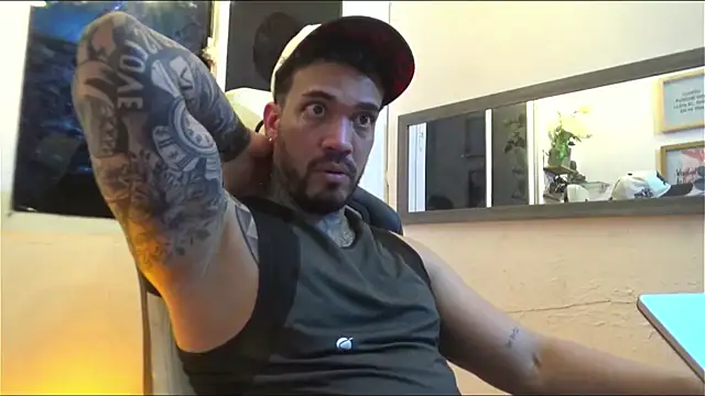 Snapshot of Angel_sex_latin chatting on 01-16-25, 07:28 Angel sex latin online show from 01-16-25, 07:28