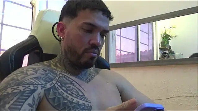 Snapshot of Angel_sex_latin chatting on 01-19-25, 08:41 Angel sex latin online show from 01-19-25, 08:41