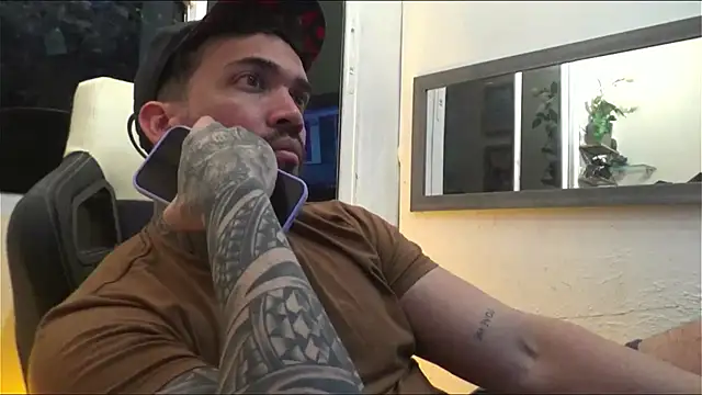 Snapshot of Angel_sex_latin chatting on 01-27-25, 08:40 Angel sex latin online show from 01-27-25, 08:40