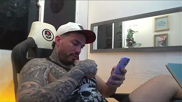 Snapshot of Angel_sex_latin chatting on 01-31-25, 07:07 Angel sex latin online show from 01-31-25, 07:07