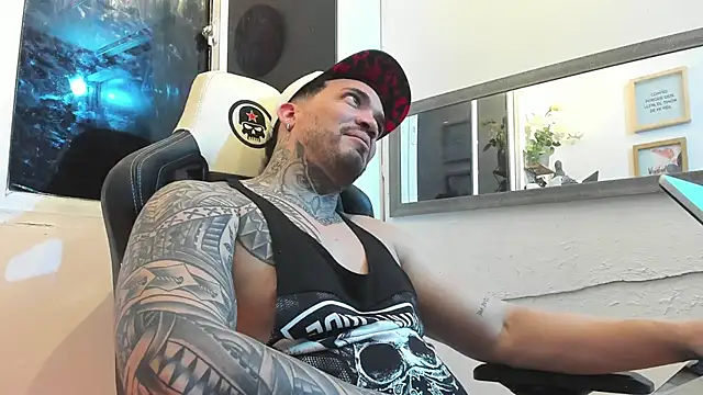 Snapshot of Angel_sex_latin chatting on 02-09-25, 02:06 Angel sex latin online show from 02-09-25, 02:06