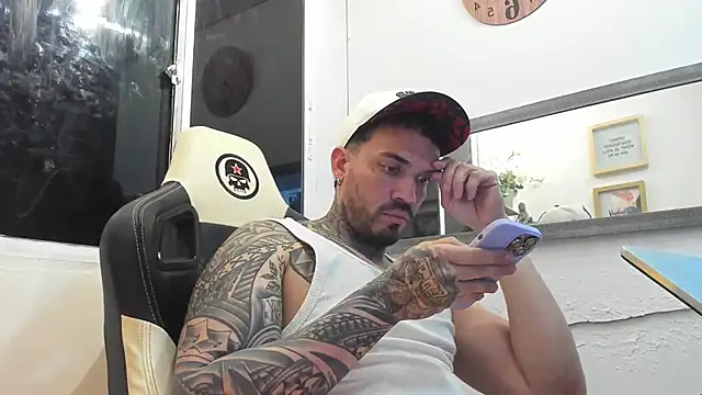 Snapshot of Angel_sex_latin chatting on 02-12-25, 06:40 Angel sex latin online show from 02-12-25, 06:40