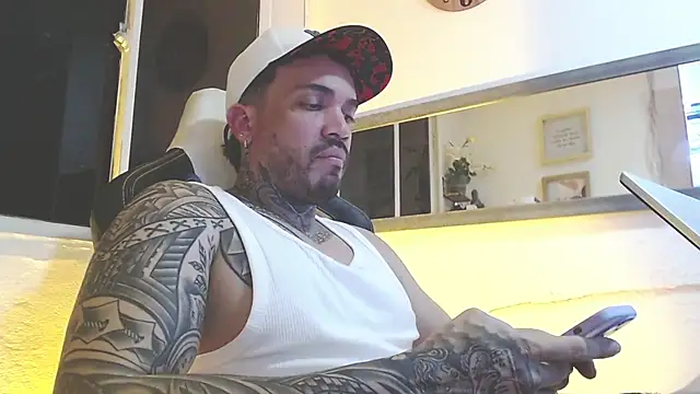 Snapshot of Angel_sex_latin chatting on 03-08-25, 05:59 Angel sex latin online show from 03-08-25, 05:59