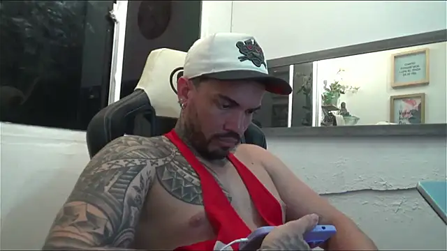 Snapshot of Angel_sex_latin chatting on 03-23-25, 07:31 Angel sex latin online show from 03-23-25, 07:31