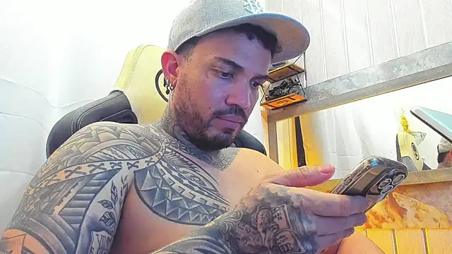 Snapshot of Angel_sex_latin chatting on 09-11-25, 04:34 Angel sex latin online show from 09-11-25, 04:34