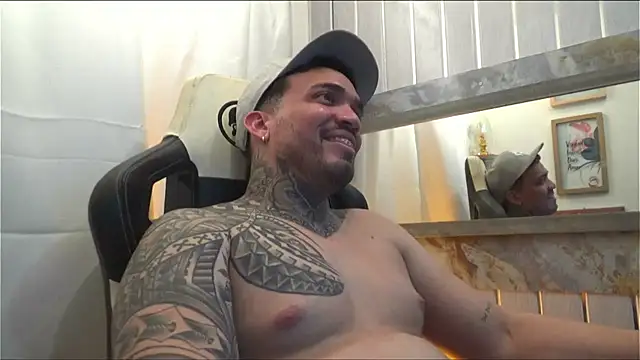 Snapshot of Angel_sex_latin chatting on 09-24-25, 06:39 Angel sex latin online show from 09-24-25, 06:39