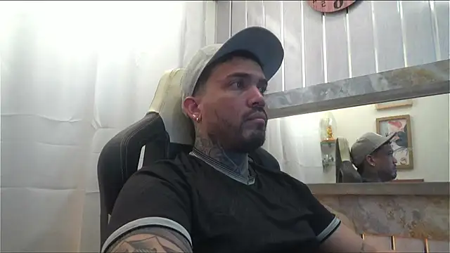 Snapshot of Angel_sex_latin chatting on 11-02-25, 03:09 Angel sex latin online show from 11-02-25, 03:09