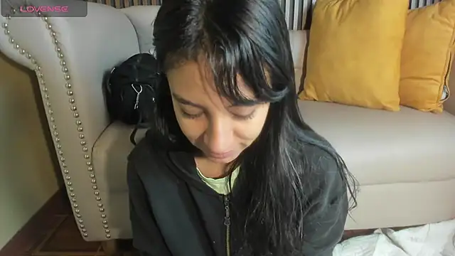 Tamaraakins online show from 02-08-25, 01:11