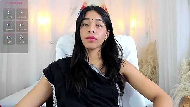 Snapshot of aaryy_ chatting on 12-16-24, 05:11 aaryy online show from 12-16-24, 05:11