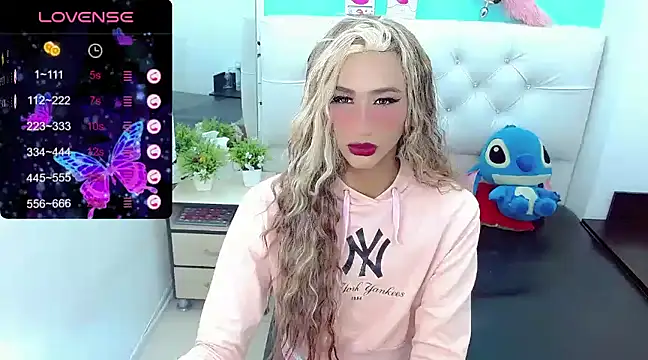 Snapshot of kinverly_sexyx chatting on 01-07-25, 03:44 kinverly sexyx online show from 01-07-25, 03:44