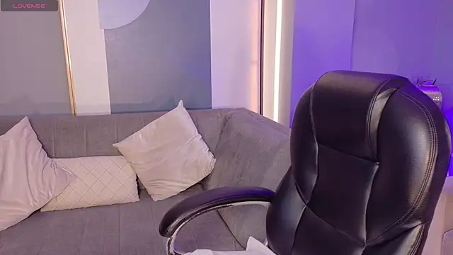 ViolettCastel online show from 02-22-26, 04:38