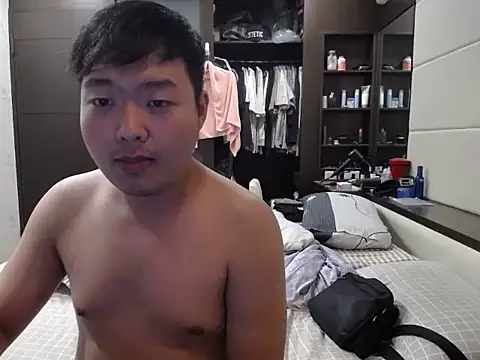 taiwansmalldickchubby online show from 04-21-26, 07:50