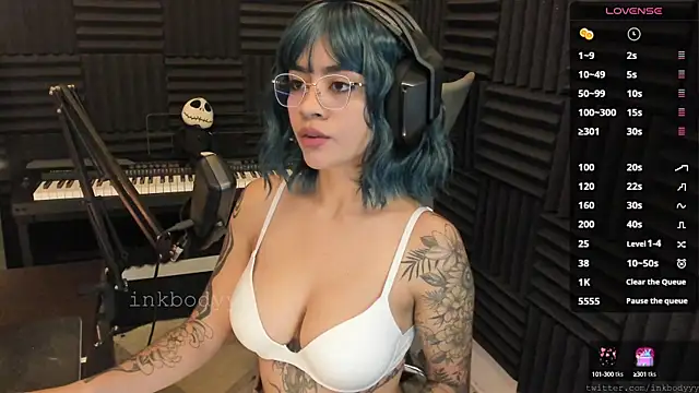 Snapshot of INKbodyy chatting on 12-09-24, 09:58 INKbodyy online show from 12-09-24, 09:58