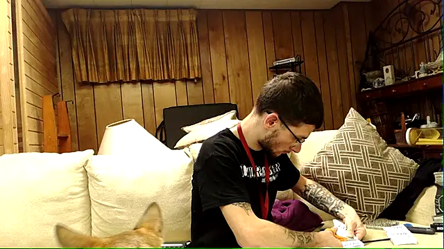 Snapshot of hungkubenski chatting on 11-02-25, 01:08 hungkubenski online show from 11-02-25, 01:08