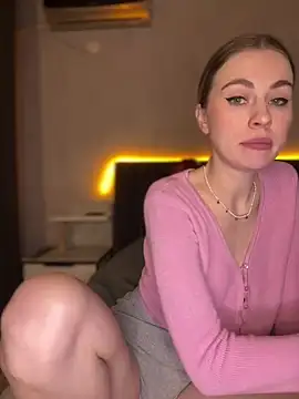 Snapshot of LoveGameSexx chatting on 12-28-24, 04:20 LoveGameSexx online show from 12-28-24, 04:20