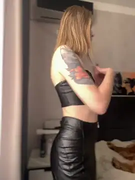 Snapshot of LoveGameSexx chatting on 03-09-25, 09:24 LoveGameSexx online show from 03-09-25, 09:24