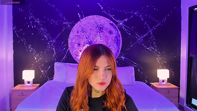 Snapshot of VictoriaRosse_ chatting on 03-04-25, 09:43 VictoriaRosse online show from 03-04-25, 09:43