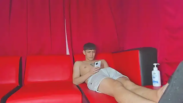 Extreme Team8 online show from 02-03-25, 08:57