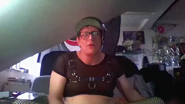 Bigthroaterboy online show from 12-04-24, 11:52