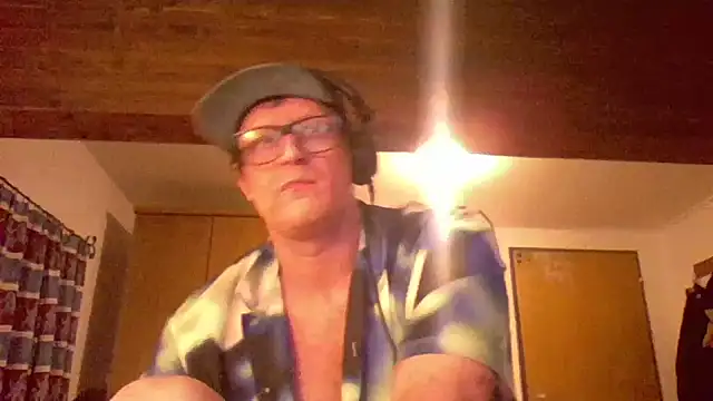 Bigthroaterboy online show from 12-28-24, 11:37